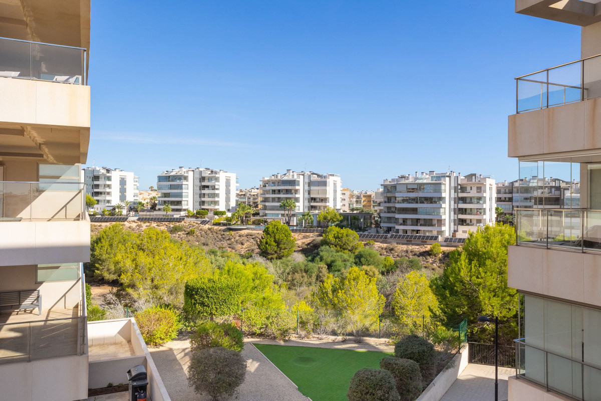 Se vende Apartamento Planta Media de 4 dormitorios en Costa Blanca, Alicante, España