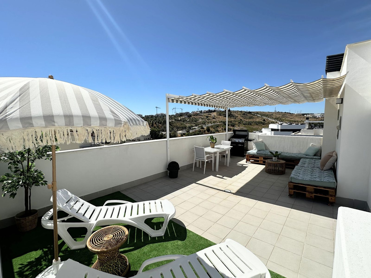 3 Bed Apartment for sale in Estepona Costa Del Sol, Málaga, Spain