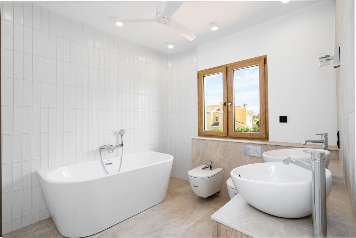 3 Bed Townhouse for sale in Cabo Roig Costa Blanca, Alicante, Spain