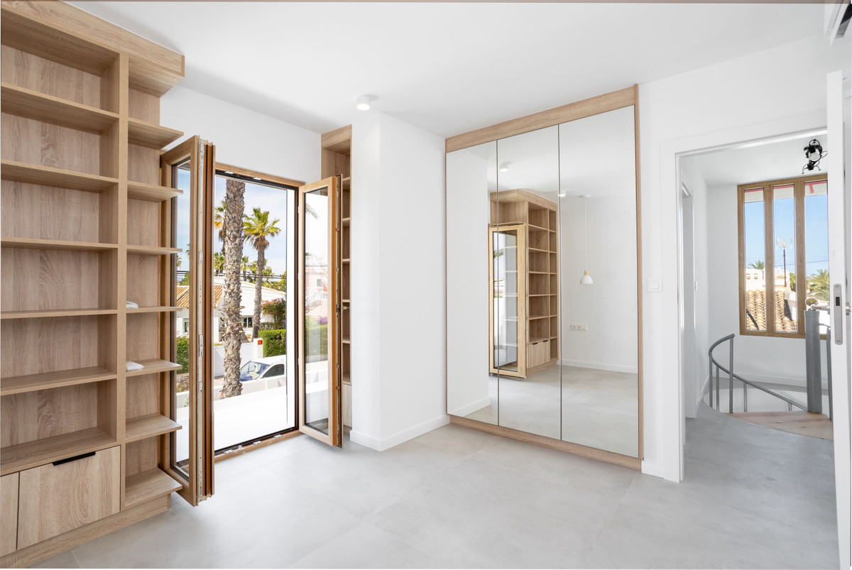 3 Bed Townhouse for sale in Cabo Roig Costa Blanca, Alicante, Spain