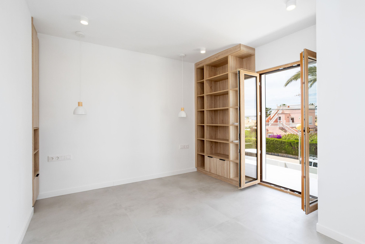 3 Bed Townhouse for sale in Cabo Roig Costa Blanca, Alicante, Spain
