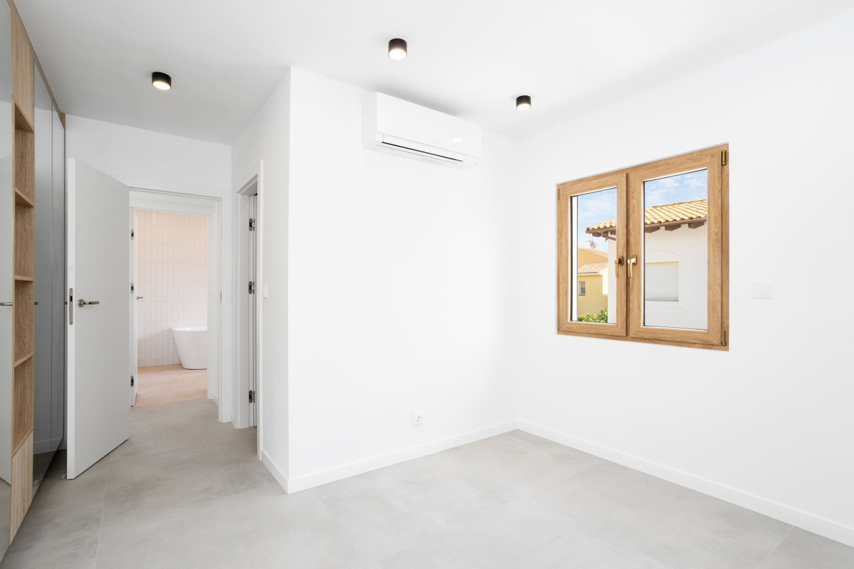 3 Bed Townhouse for sale in Cabo Roig Costa Blanca, Alicante, Spain