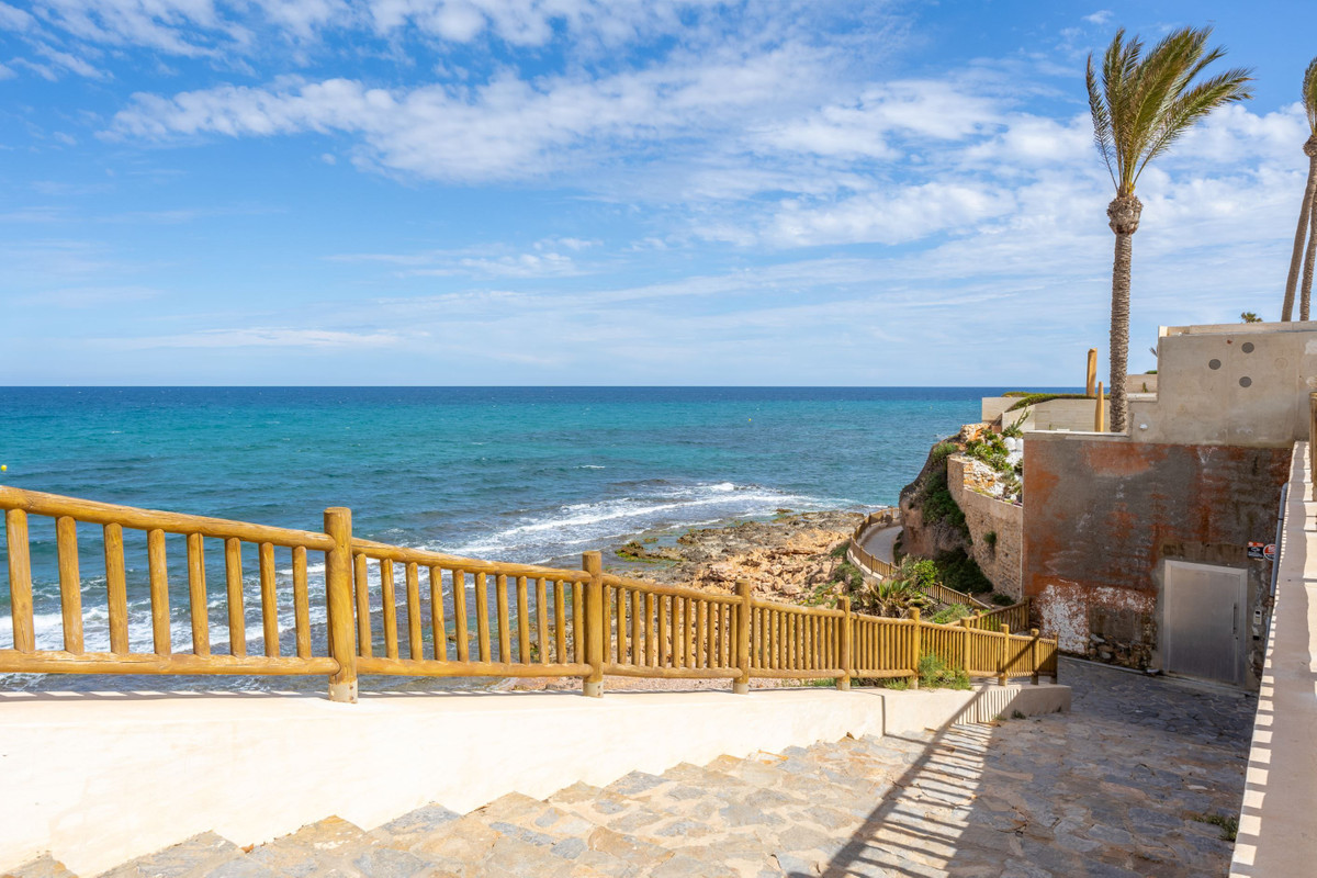3 Bed Townhouse for sale in Cabo Roig Costa Blanca, Alicante, Spain
