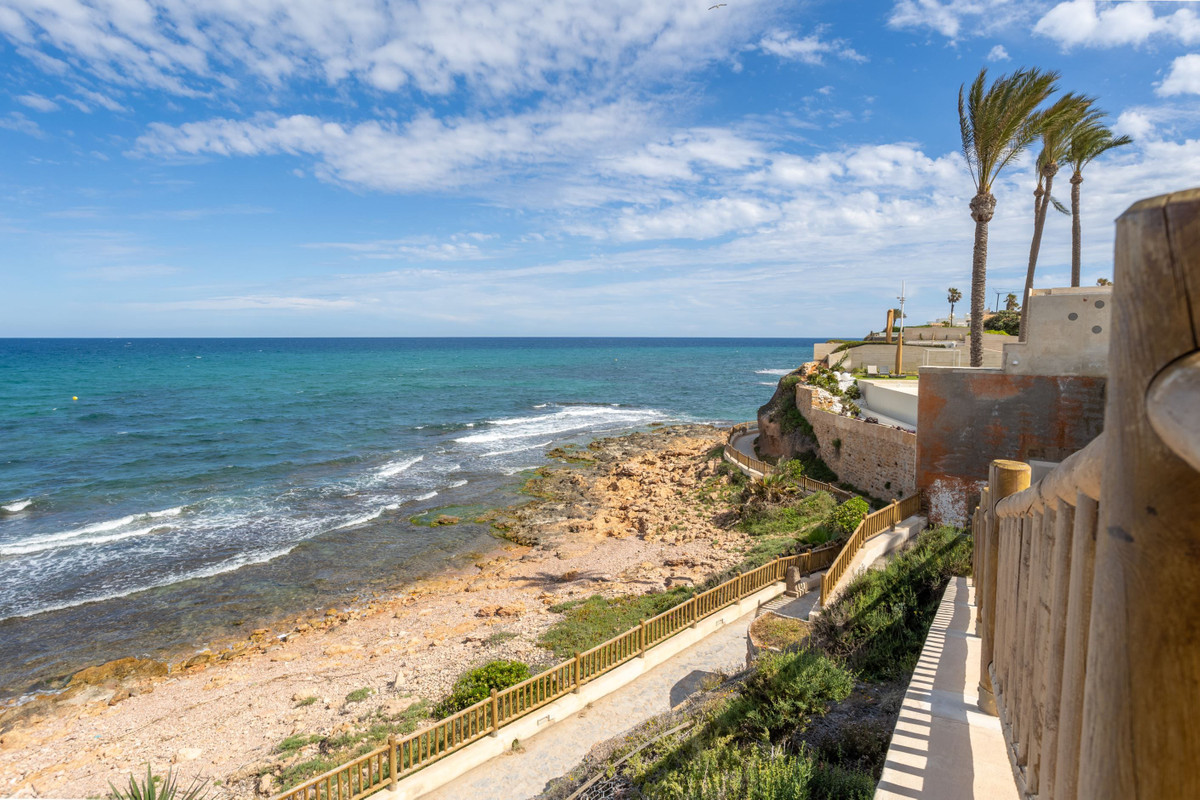 3 Bed Townhouse for sale in Cabo Roig Costa Blanca, Alicante, Spain