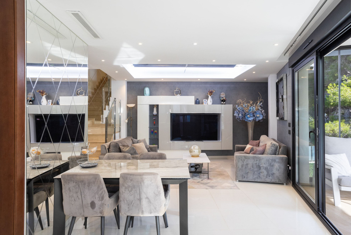 Se vende Villa - Chalet de 3 dormitorios en Costa Blanca, Alicante, España