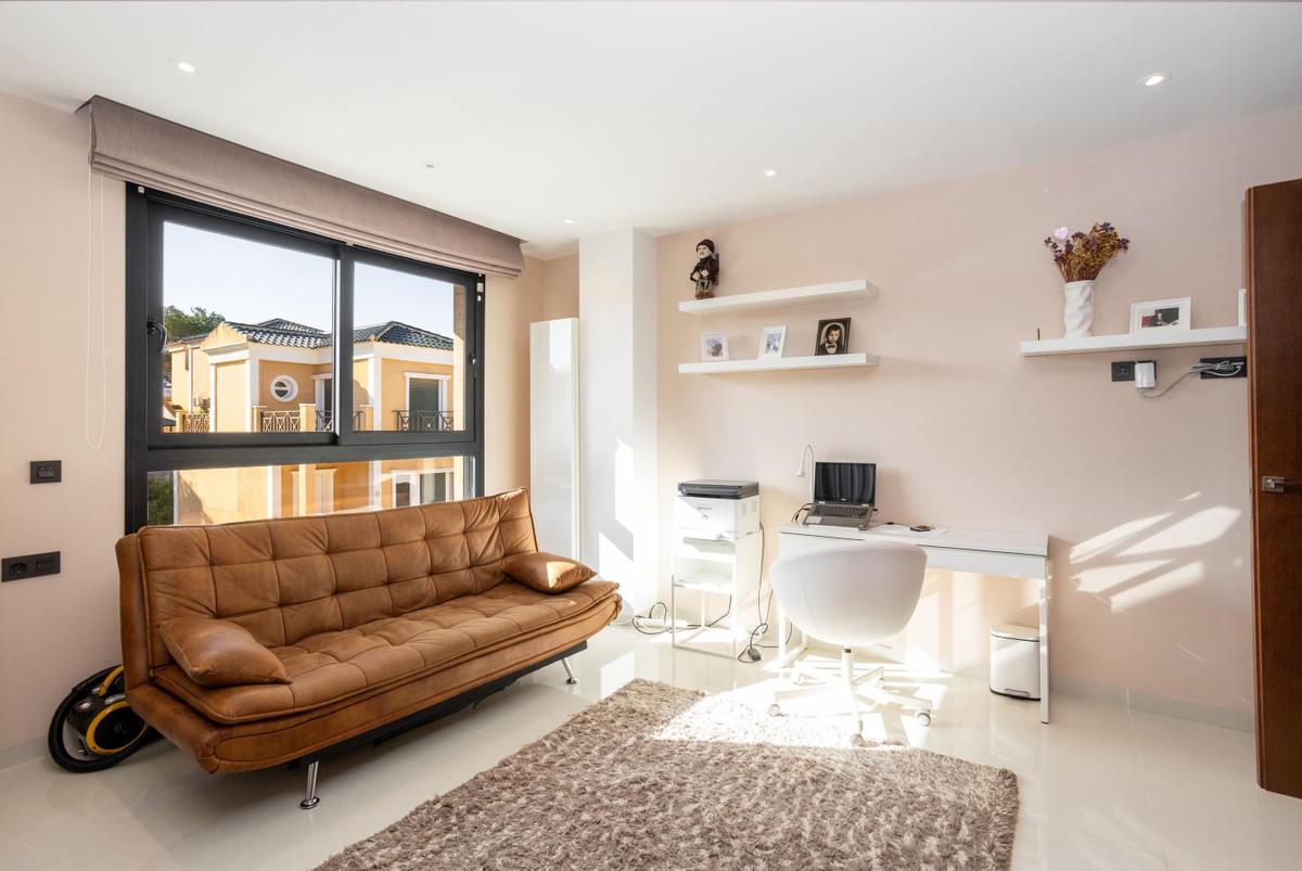 Se vende Villa - Chalet de 3 dormitorios en Costa Blanca, Alicante, España