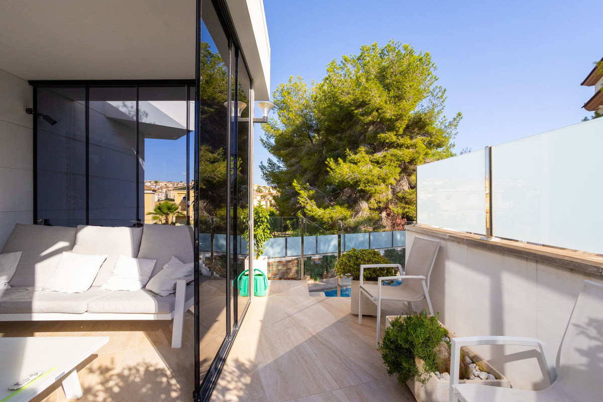 Se vende Villa - Chalet de 3 dormitorios en Costa Blanca, Alicante, España