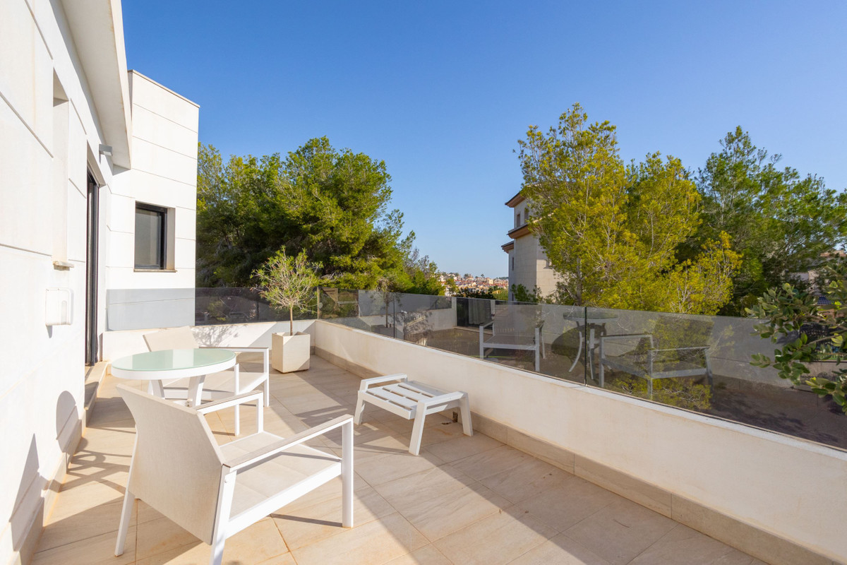 Se vende Villa - Chalet de 3 dormitorios en Costa Blanca, Alicante, España