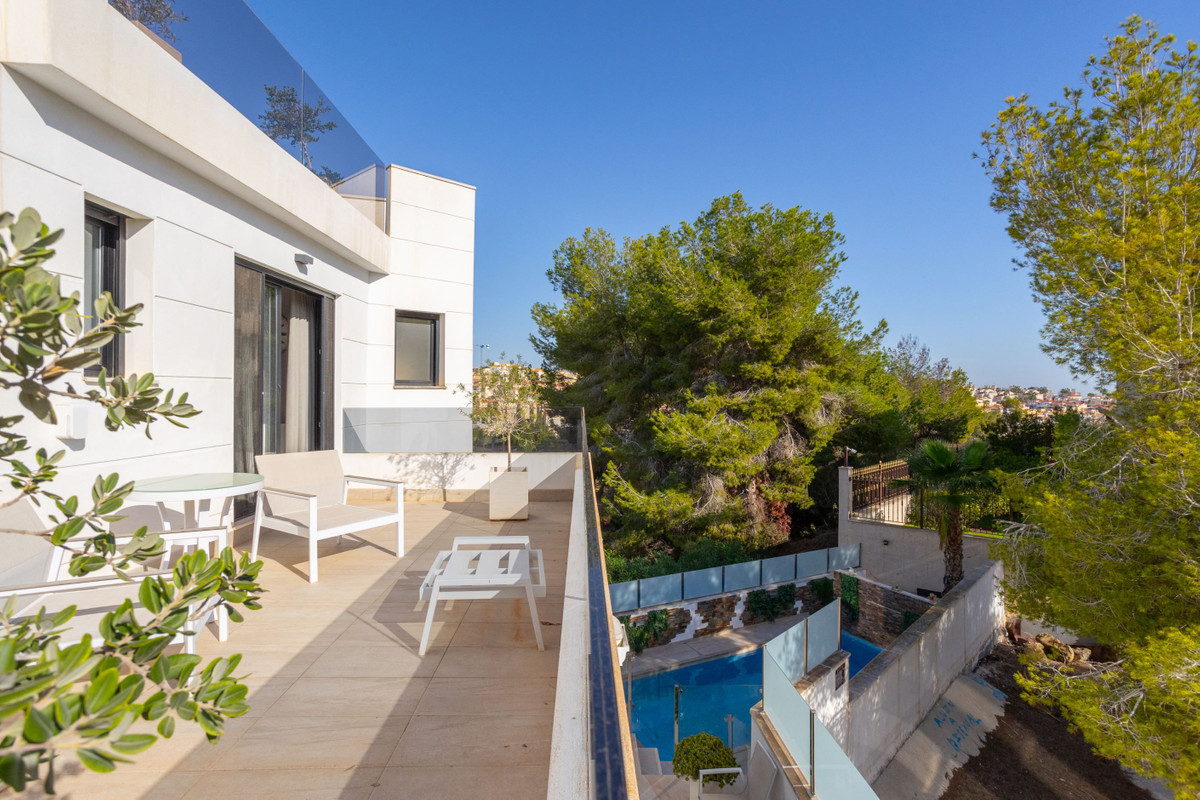 Se vende Villa - Chalet de 3 dormitorios en Costa Blanca, Alicante, España