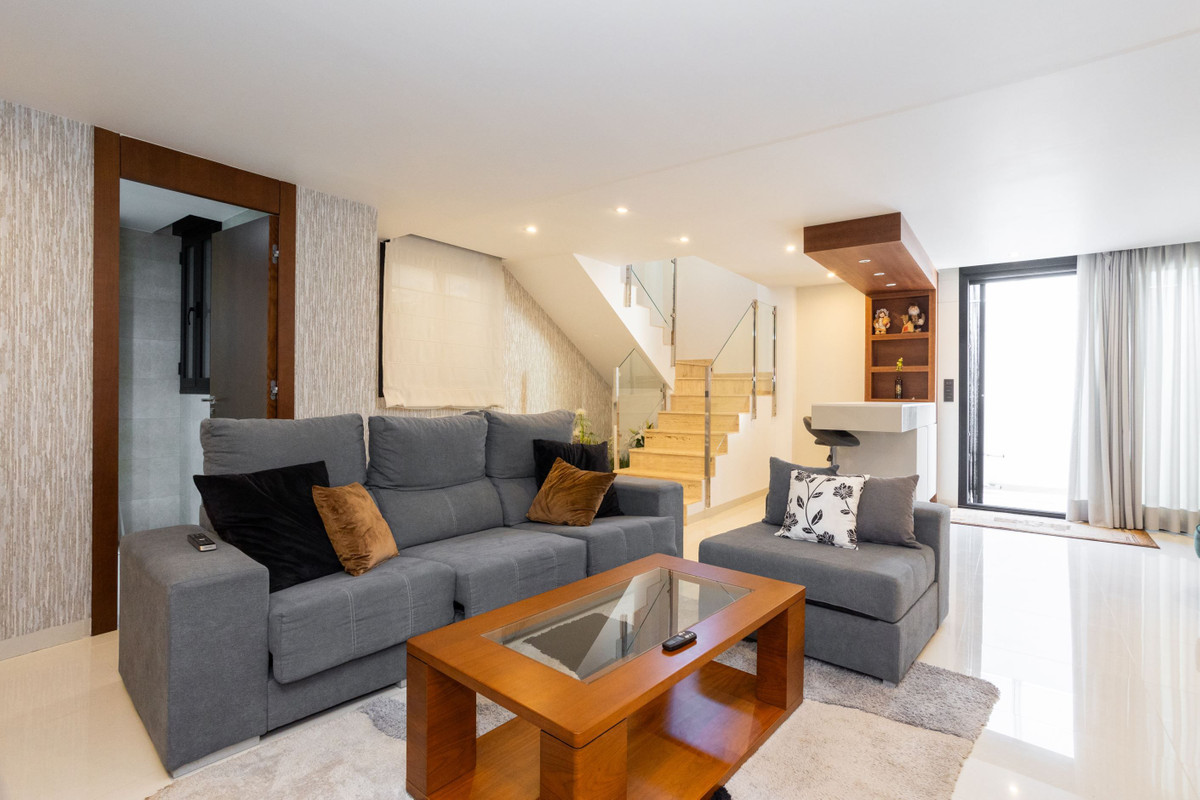 Se vende Villa - Chalet de 3 dormitorios en Costa Blanca, Alicante, España