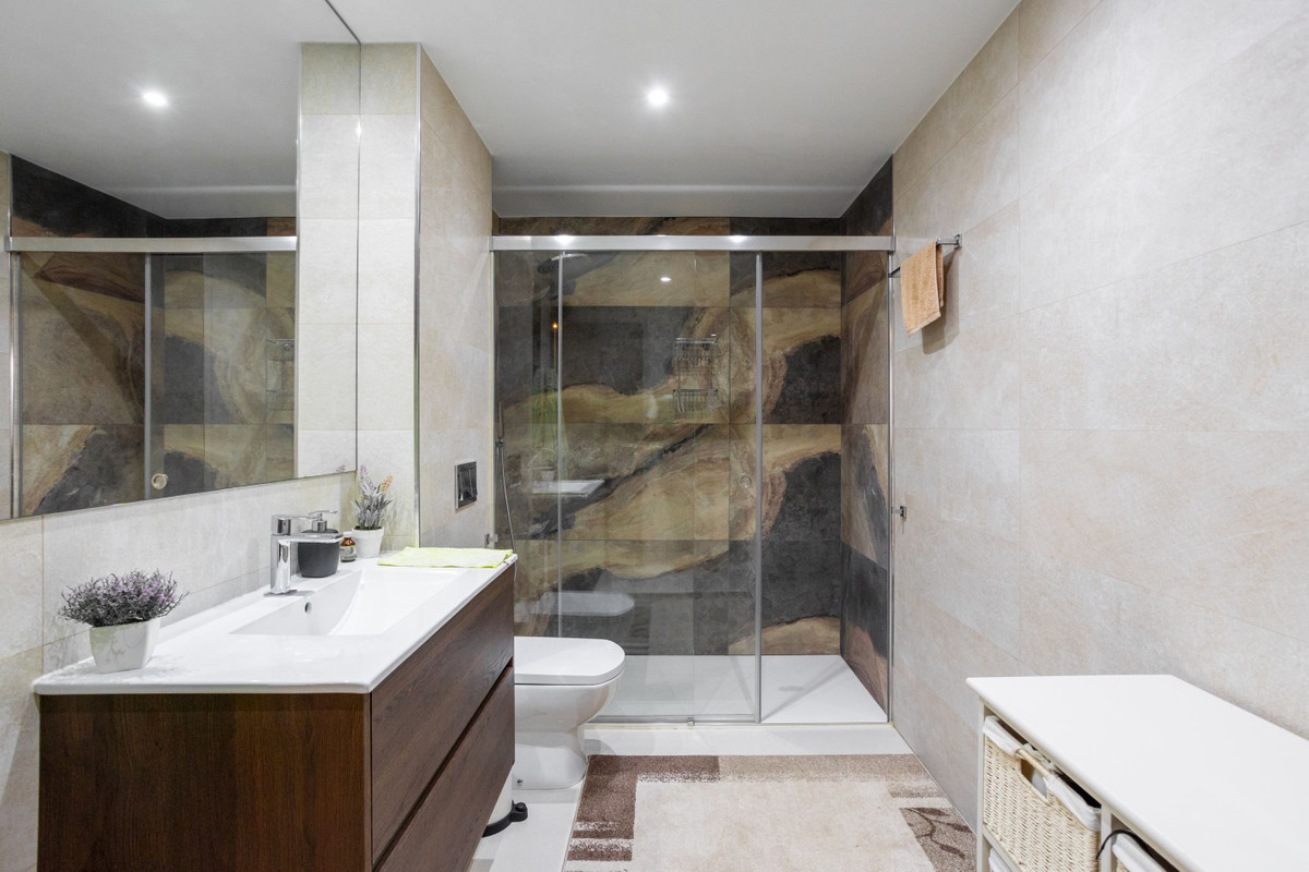 Se vende Villa - Chalet de 3 dormitorios en Costa Blanca, Alicante, España