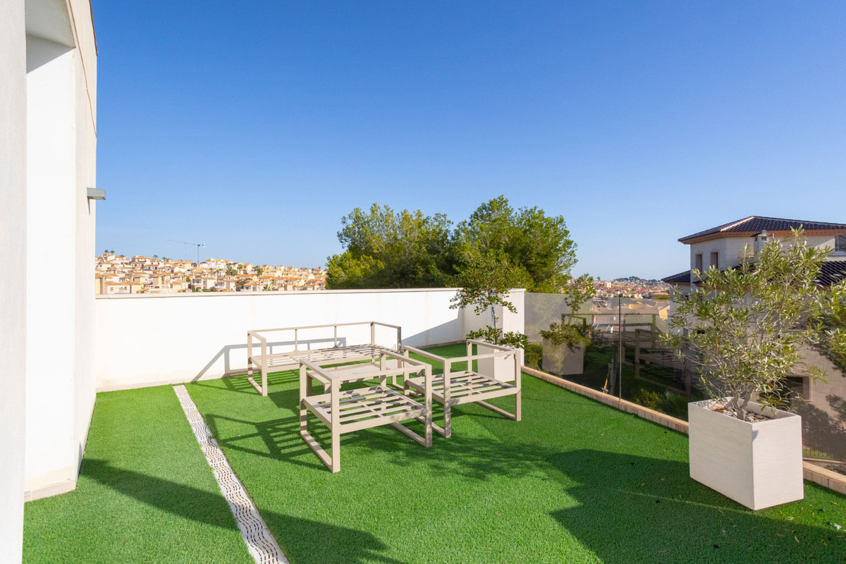 Se vende Villa - Chalet de 3 dormitorios en Costa Blanca, Alicante, España