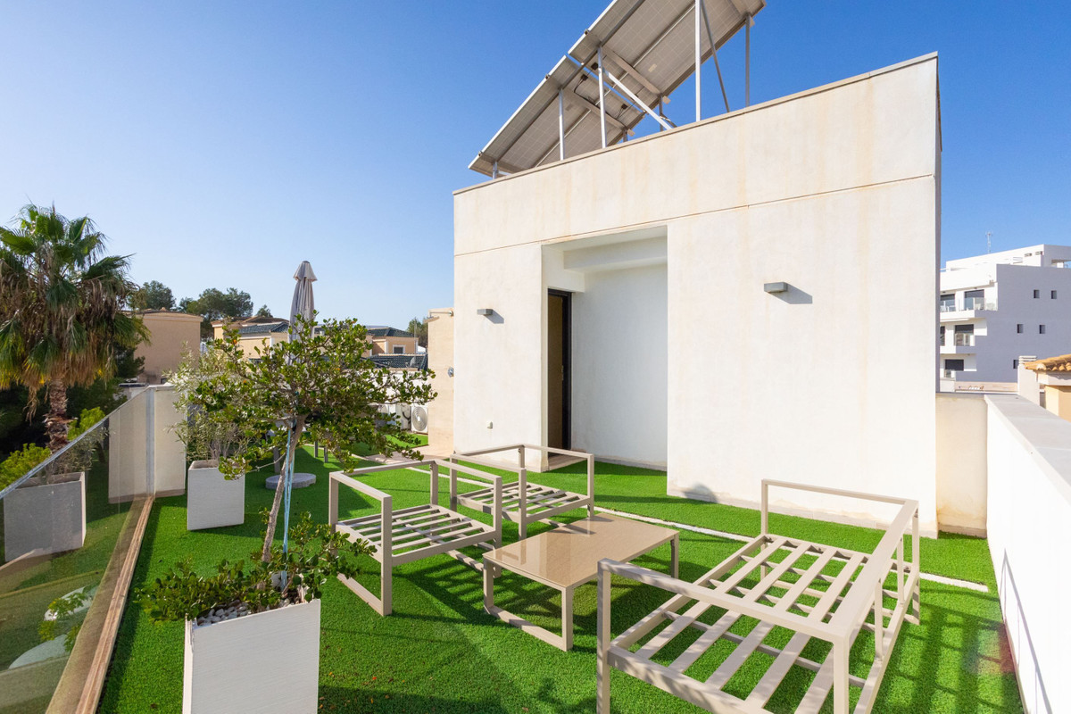 Se vende Villa - Chalet de 3 dormitorios en Costa Blanca, Alicante, España