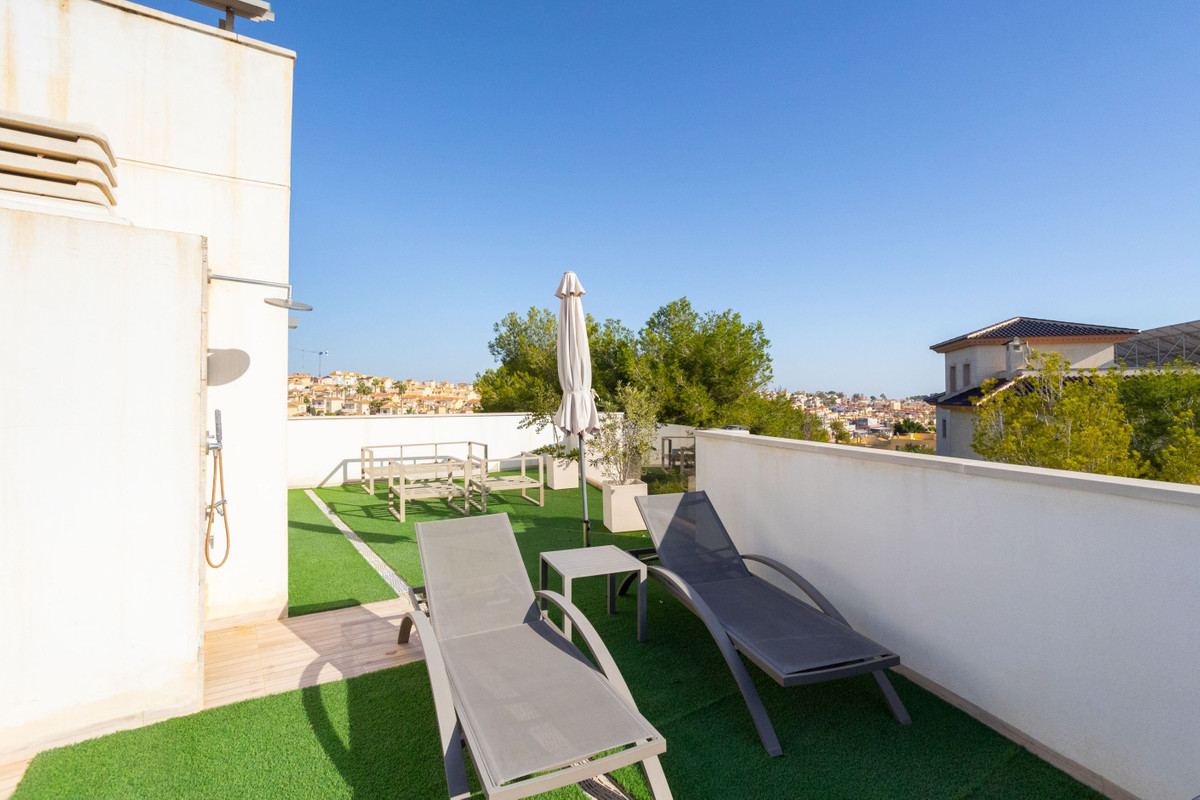 Se vende Villa - Chalet de 3 dormitorios en Costa Blanca, Alicante, España