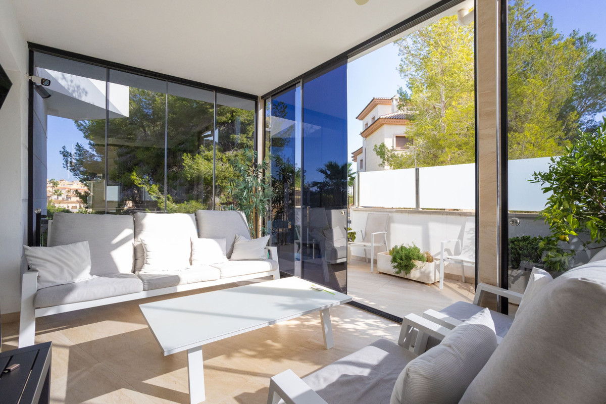 Se vende Villa - Chalet de 3 dormitorios en Costa Blanca, Alicante, España