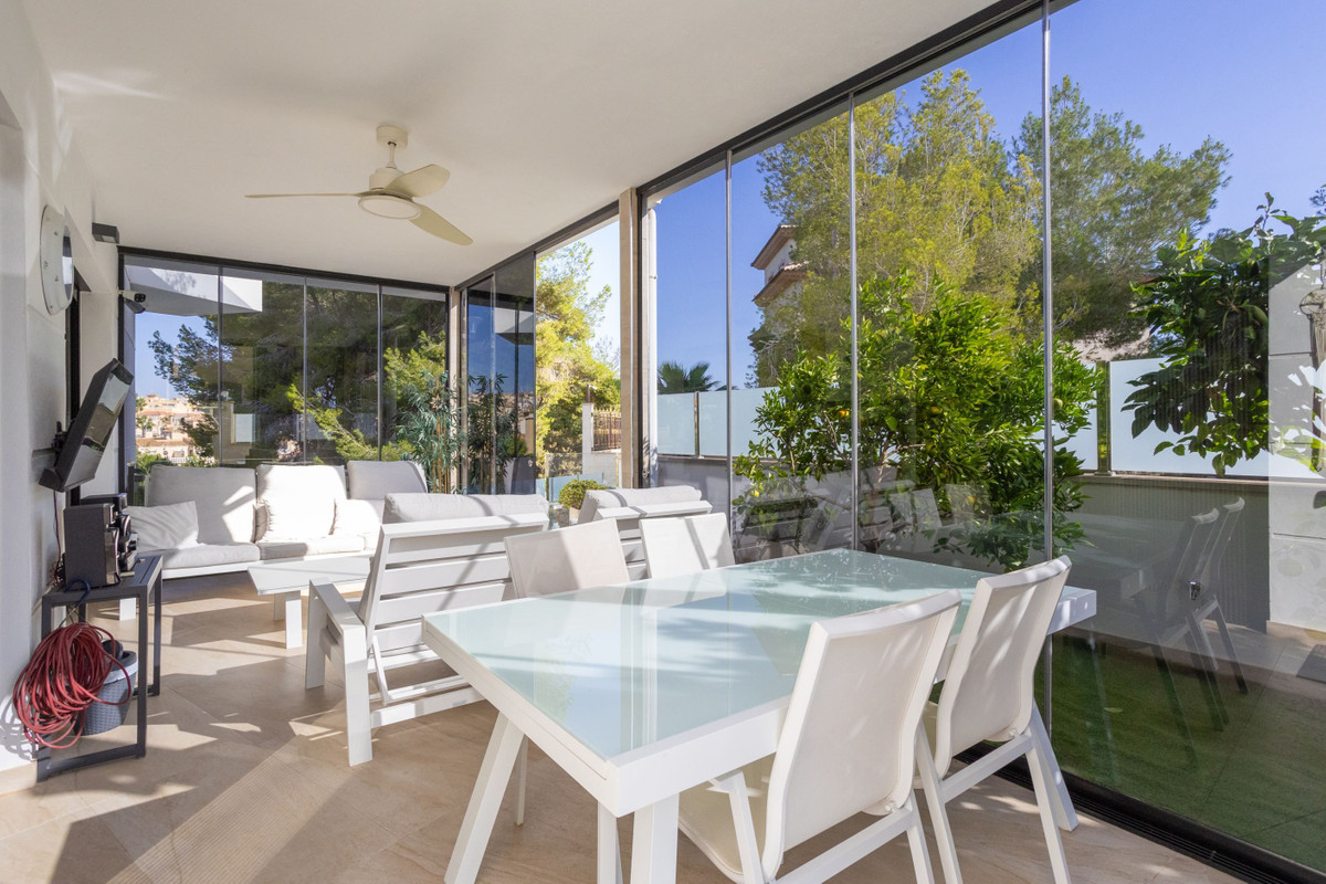 Se vende Villa - Chalet de 3 dormitorios en Costa Blanca, Alicante, España