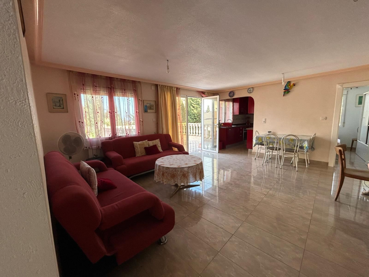 Se vende Villa - Chalet de 6 dormitorios en Costa Blanca, Alicante, España