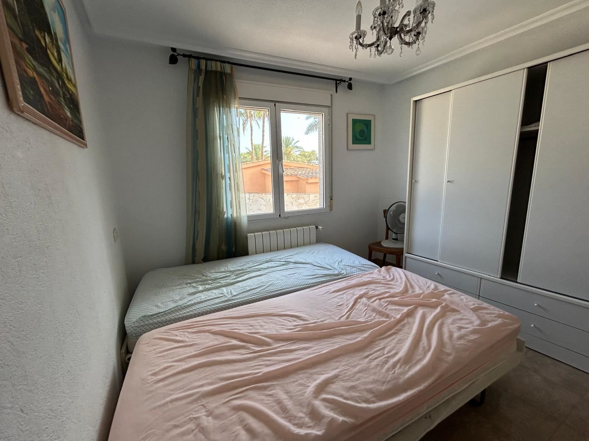 Se vende Villa - Chalet de 6 dormitorios en Costa Blanca, Alicante, España
