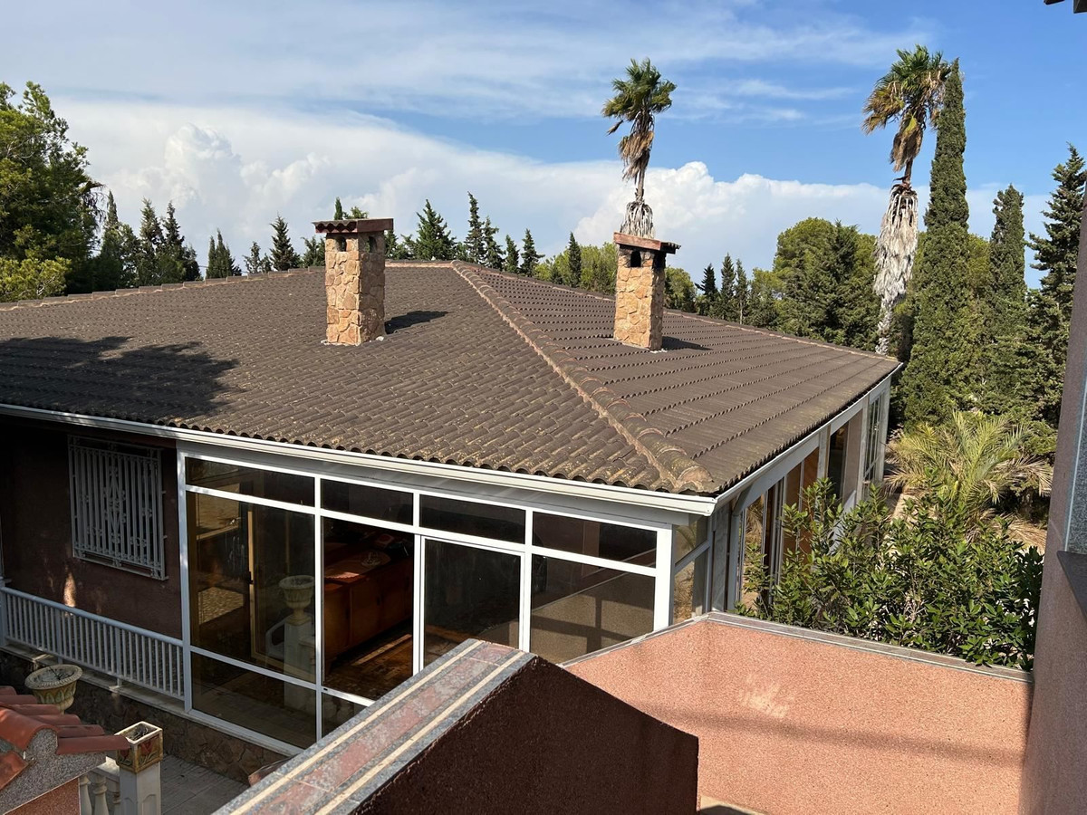 Se vende Villa - Chalet de 6 dormitorios en Costa Blanca, Alicante, España