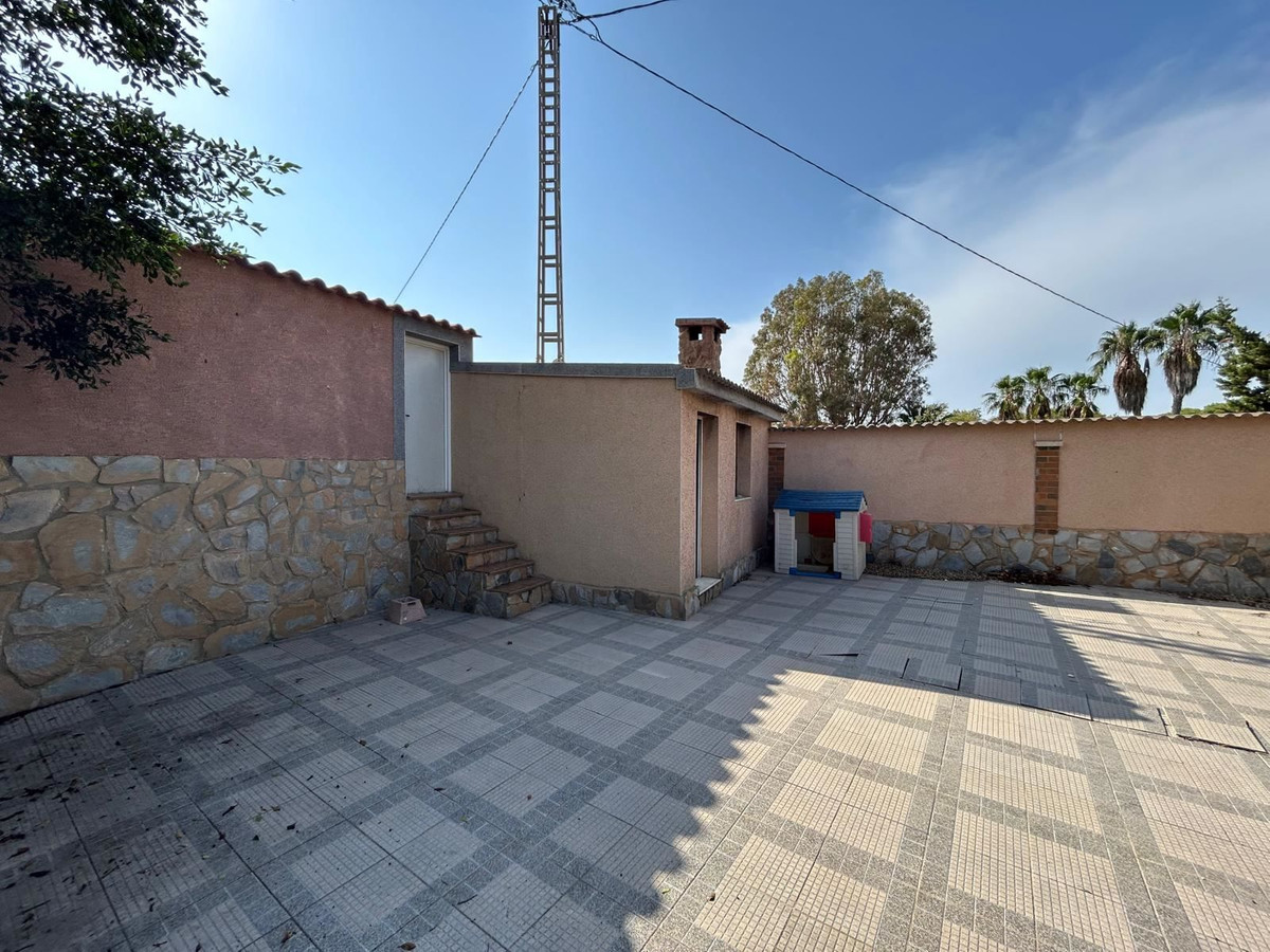 Se vende Villa - Chalet de 6 dormitorios en Costa Blanca, Alicante, España