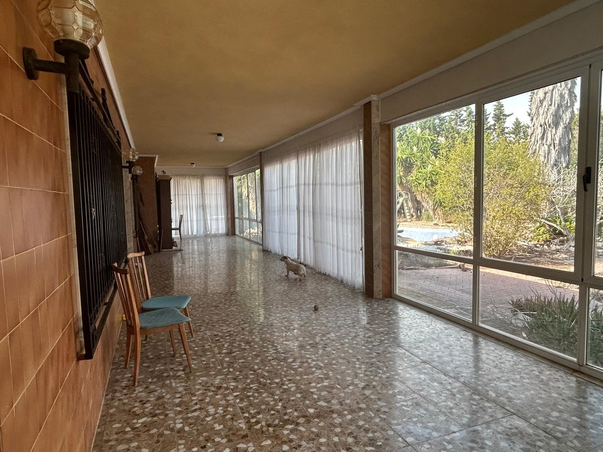 Se vende Villa - Chalet de 6 dormitorios en Costa Blanca, Alicante, España