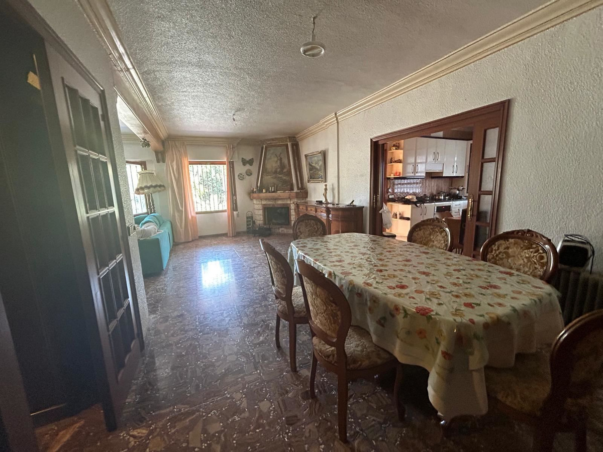 Se vende Villa - Chalet de 6 dormitorios en Costa Blanca, Alicante, España