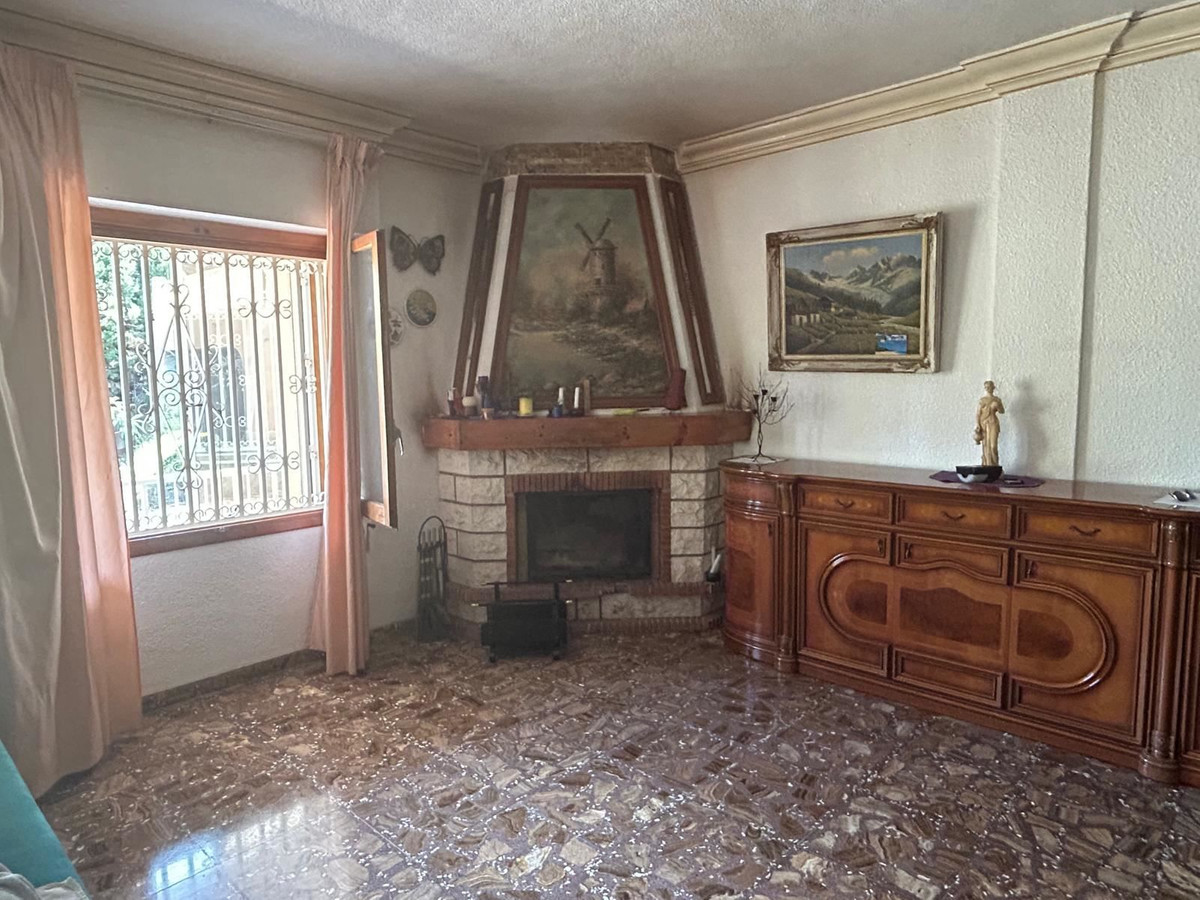Se vende Villa - Chalet de 6 dormitorios en Costa Blanca, Alicante, España
