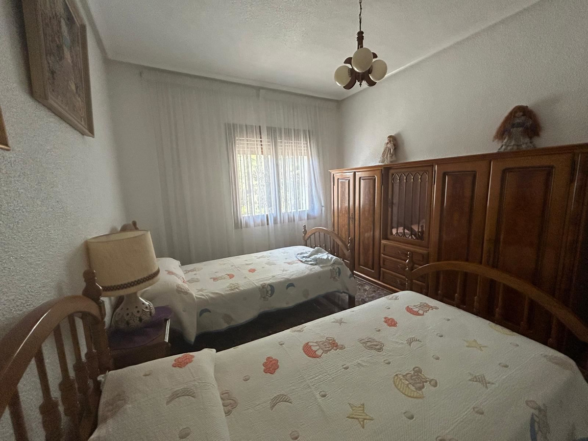 Se vende Villa - Chalet de 6 dormitorios en Costa Blanca, Alicante, España