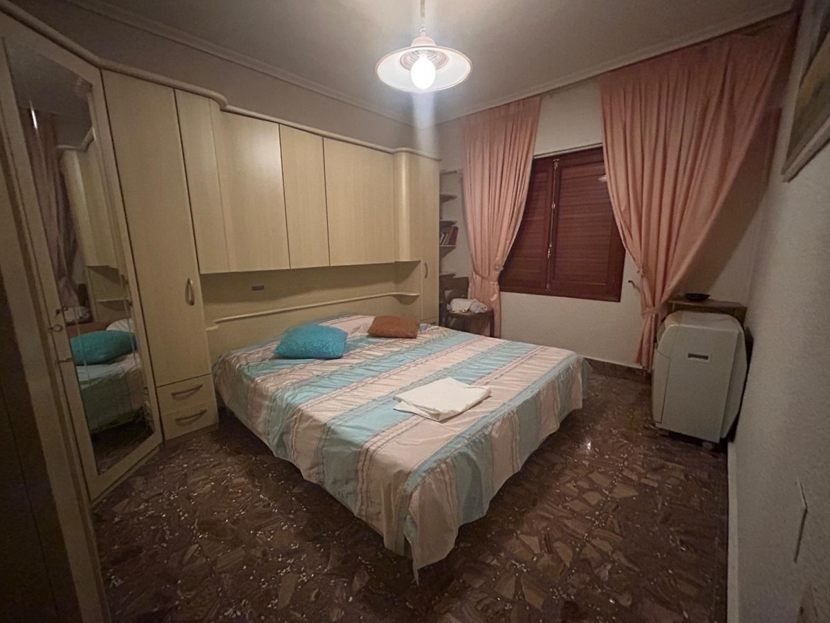 Se vende Villa - Chalet de 6 dormitorios en Costa Blanca, Alicante, España