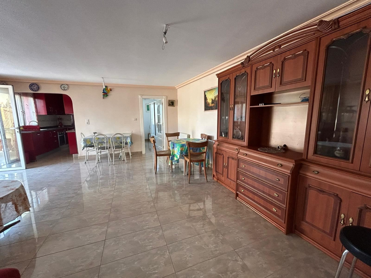 Se vende Villa - Chalet de 6 dormitorios en Costa Blanca, Alicante, España