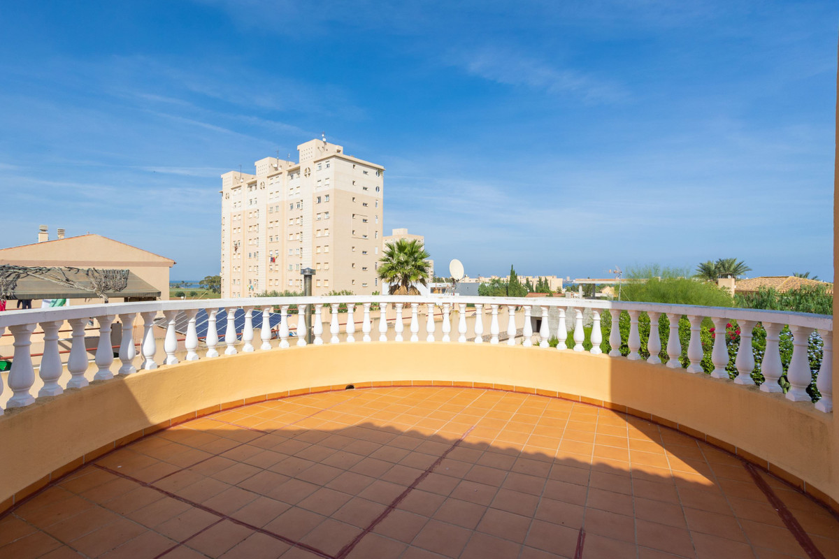 Se vende Villa - Chalet de 3 dormitorios en Costa Calida, Murcia, España