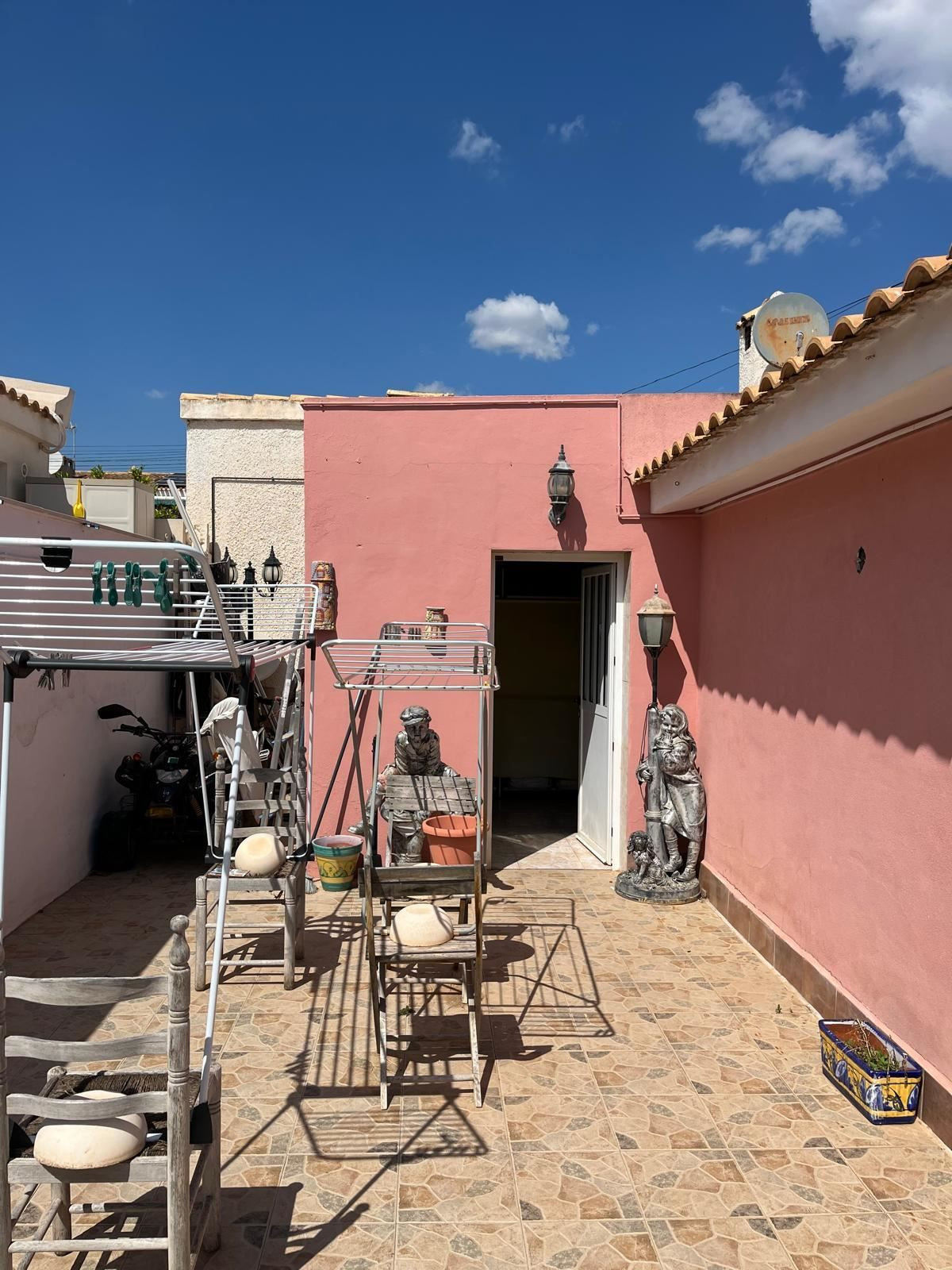 Se vende Villa - Chalet de 4 dormitorios en Costa Blanca, Alicante, España