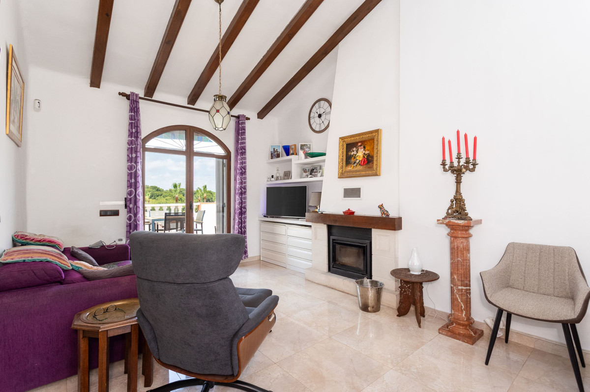 4 Bed Townhouse for sale in Villamartin Costa Blanca, Alicante, Spain