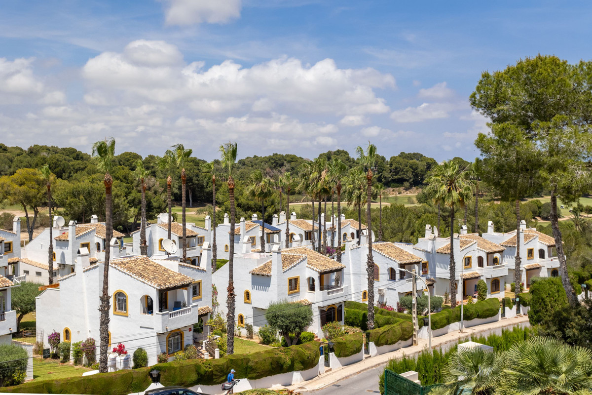 4 Bed Townhouse for sale in Villamartin Costa Blanca, Alicante, Spain