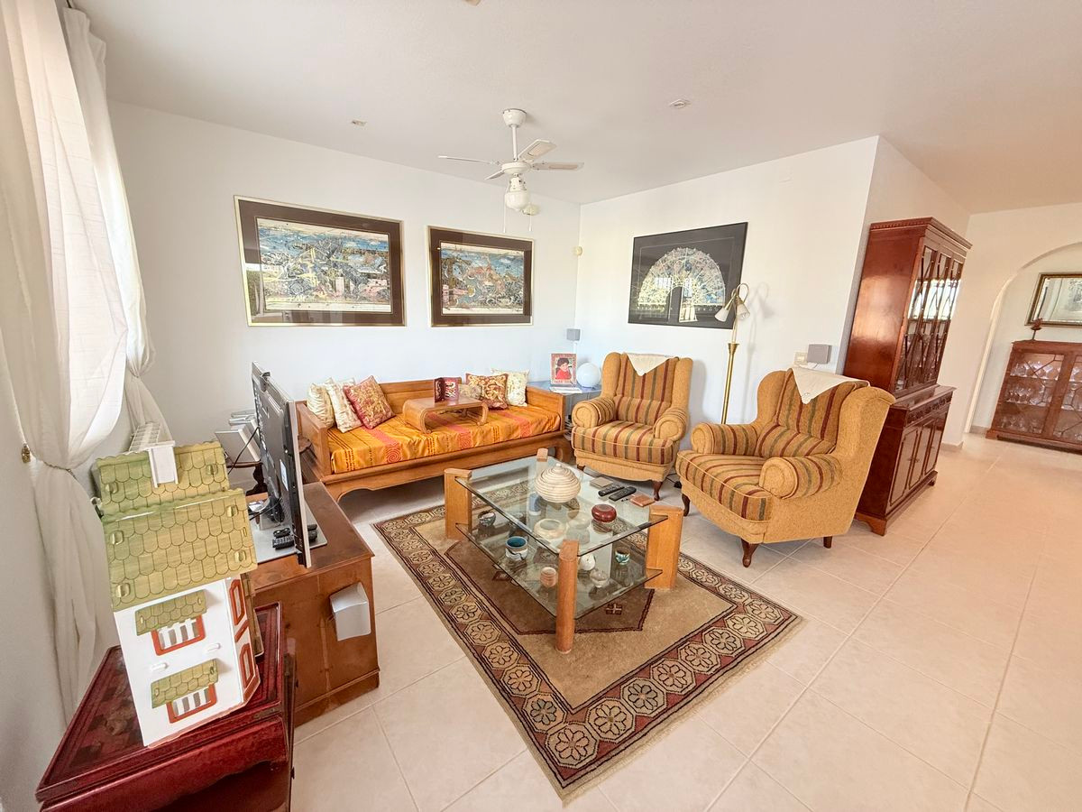 Se vende Villa - Chalet de 4 dormitorios en Costa Blanca, Alicante, España