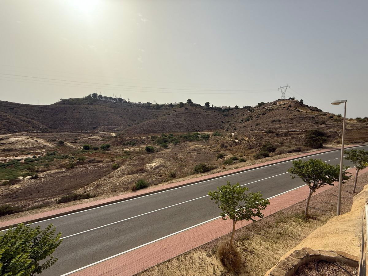 Se vende Villa - Chalet de 4 dormitorios en Costa Blanca, Alicante, España