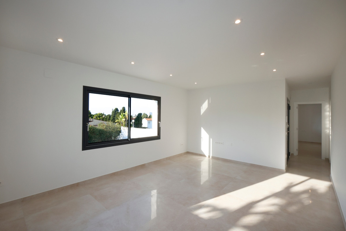 4 Bed Townhouse for sale in Los Pinos Costa Blanca, Alicante, Spain