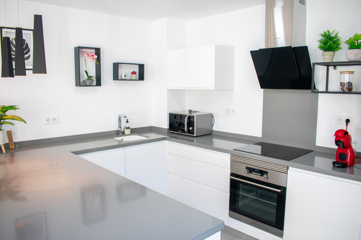 Se vende Villa - Chalet de 3 dormitorios en Costa Blanca, Alicante, España