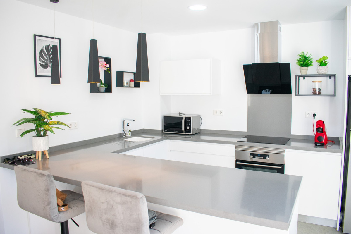 Se vende Villa - Chalet de 3 dormitorios en Costa Blanca, Alicante, España