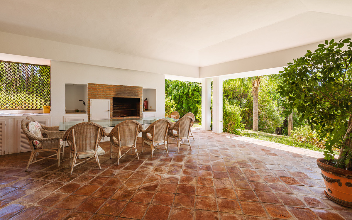Se vende Villa - Chalet de 20 dormitorios en Costa Del Sol, Málaga, España
