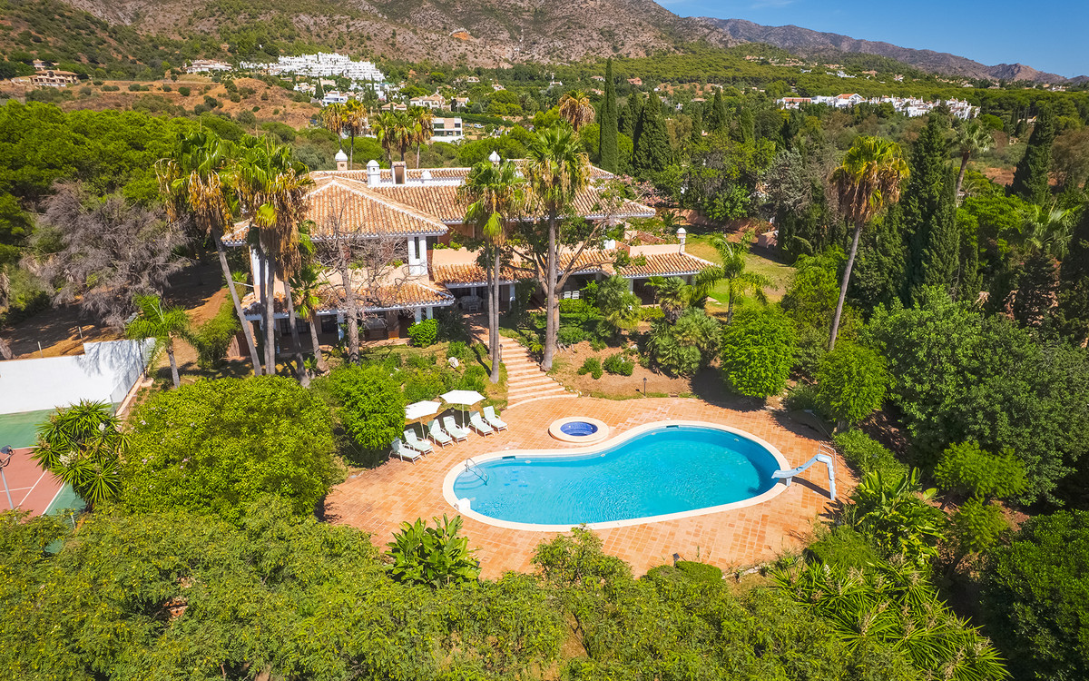 Se vende Villa - Chalet de 20 dormitorios en Costa Del Sol, Málaga, España