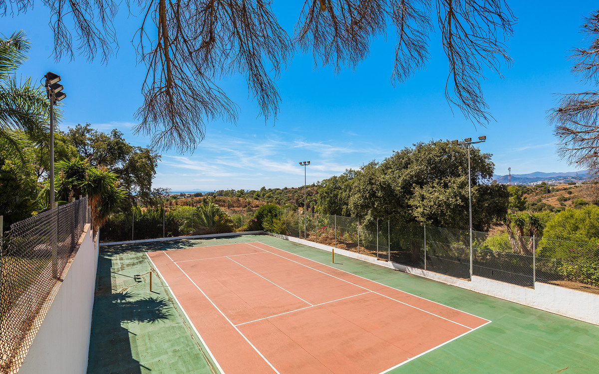 Se vende Villa - Chalet de 20 dormitorios en Costa Del Sol, Málaga, España