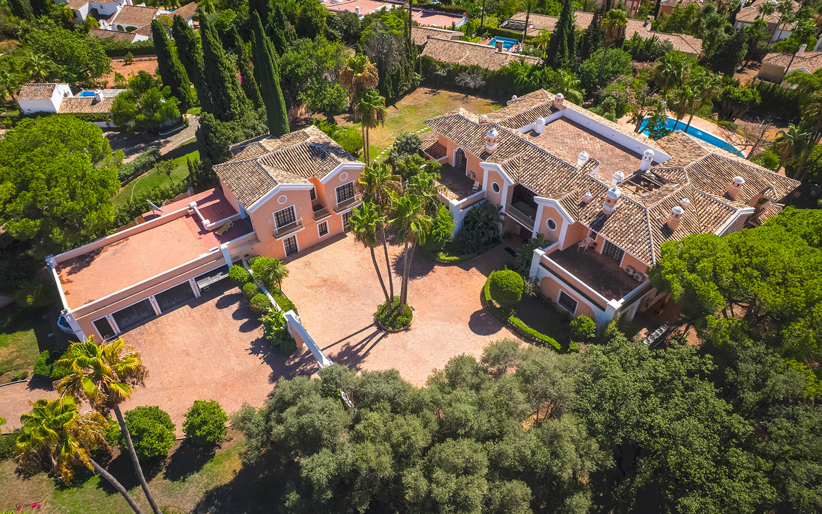 Se vende Villa - Chalet de 20 dormitorios en Costa Del Sol, Málaga, España