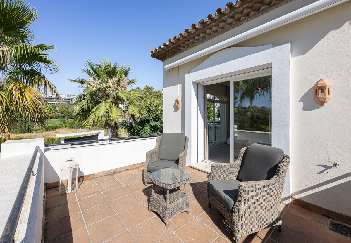 Se vende Villa - Chalet de 5 dormitorios en Costa Del Sol, Málaga, España
