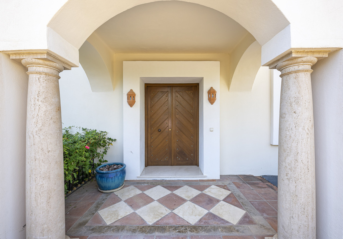 Se vende Villa - Chalet de 5 dormitorios en Costa Del Sol, Málaga, España
