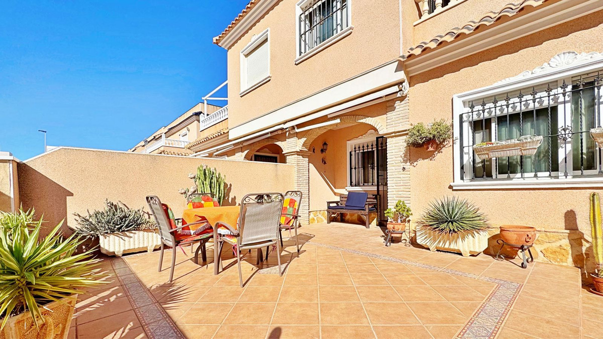 Se vende Adosada de 3 dormitorios en Costa Blanca, Alicante, España