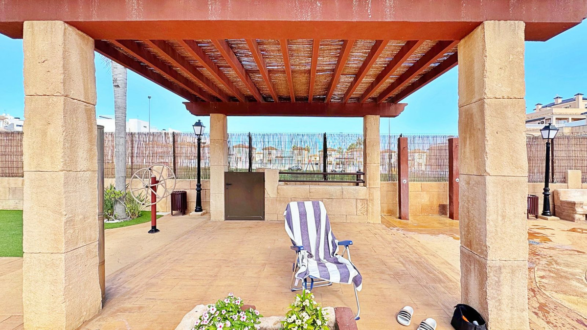Se vende Adosada de 3 dormitorios en Costa Blanca, Alicante, España