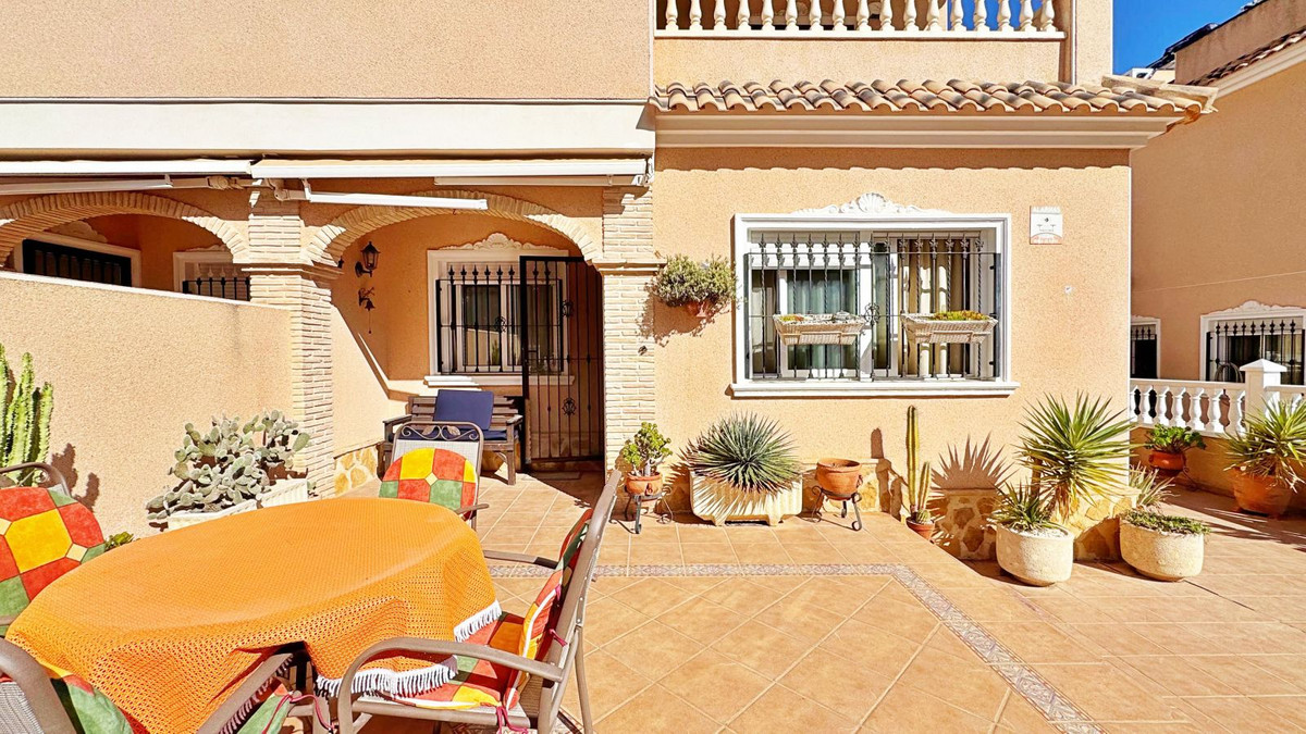 Se vende Adosada de 3 dormitorios en Costa Blanca, Alicante, España