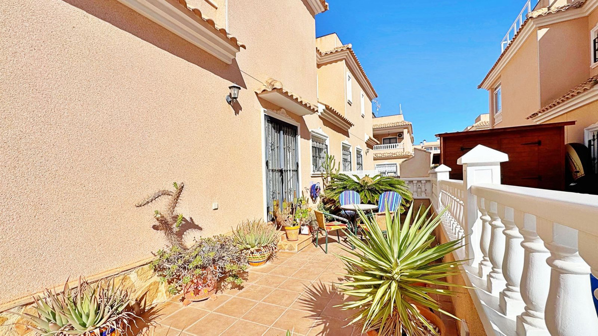 Se vende Adosada de 3 dormitorios en Costa Blanca, Alicante, España