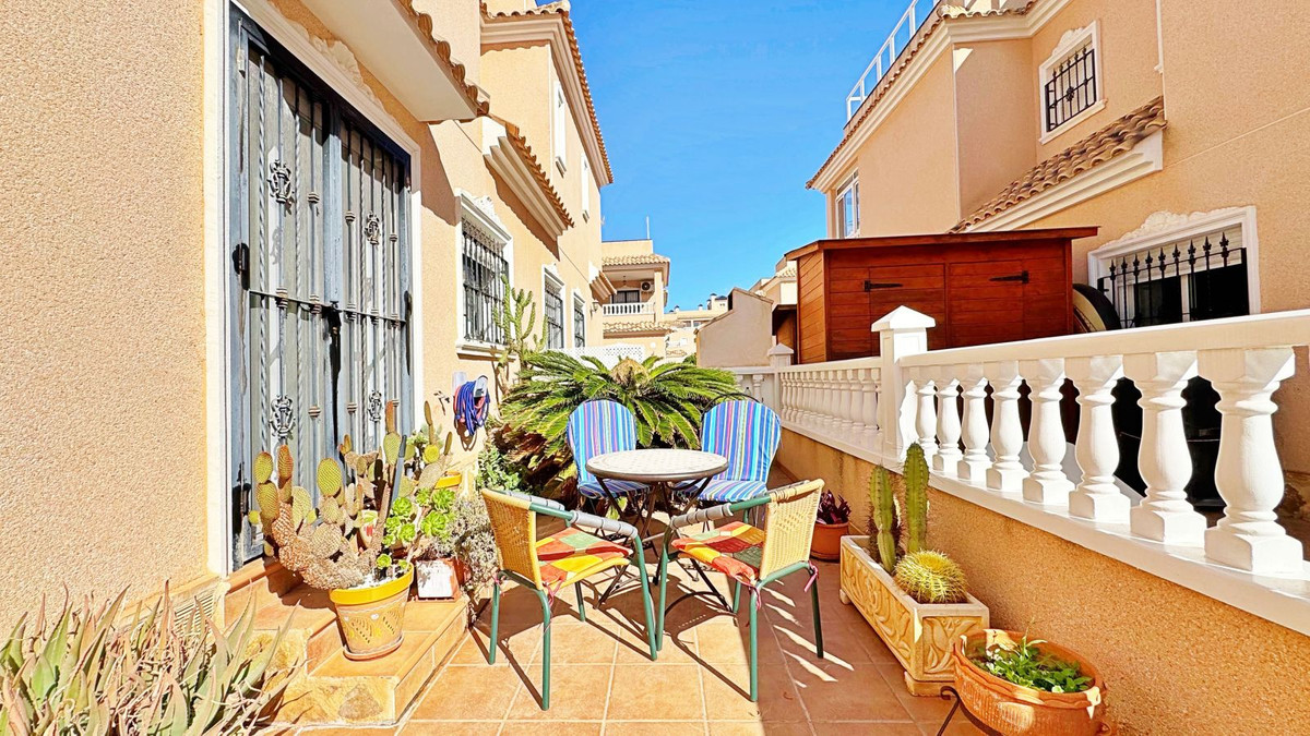 Se vende Adosada de 3 dormitorios en Costa Blanca, Alicante, España
